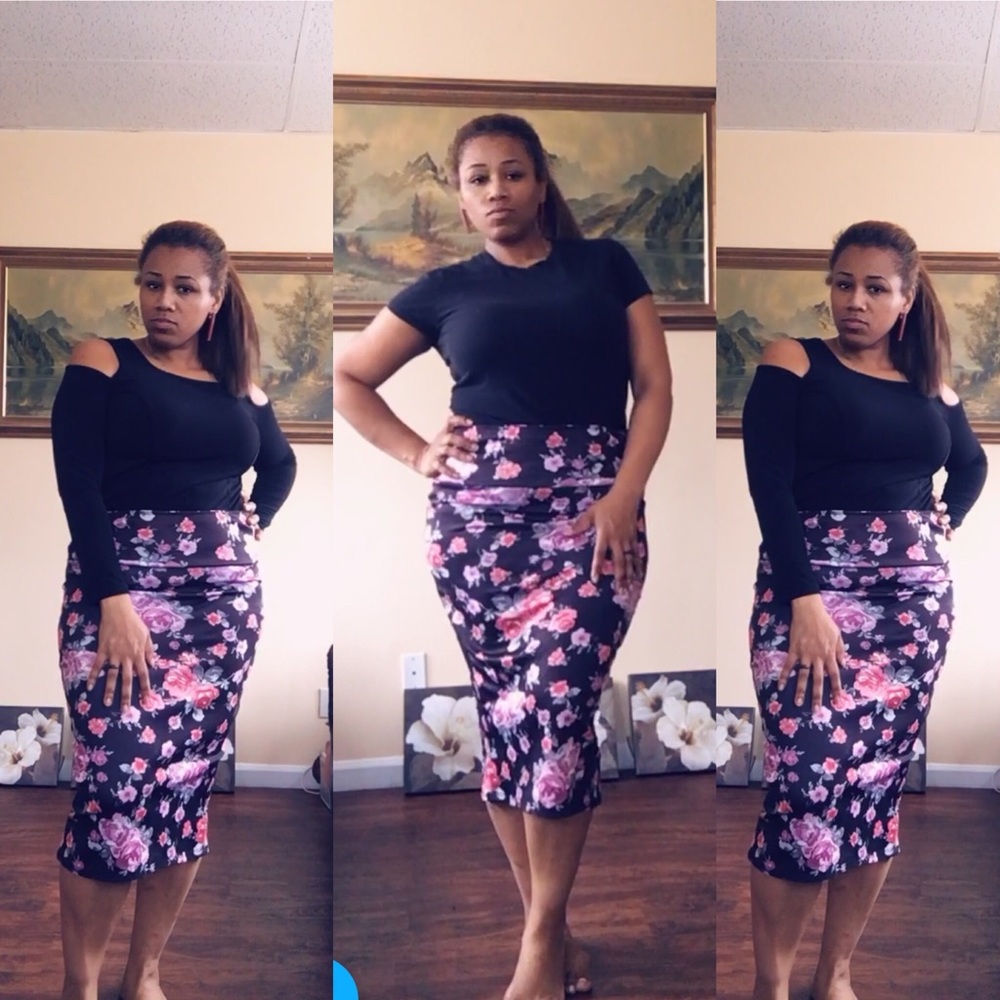 Torrid Floral print Pencil Skirt